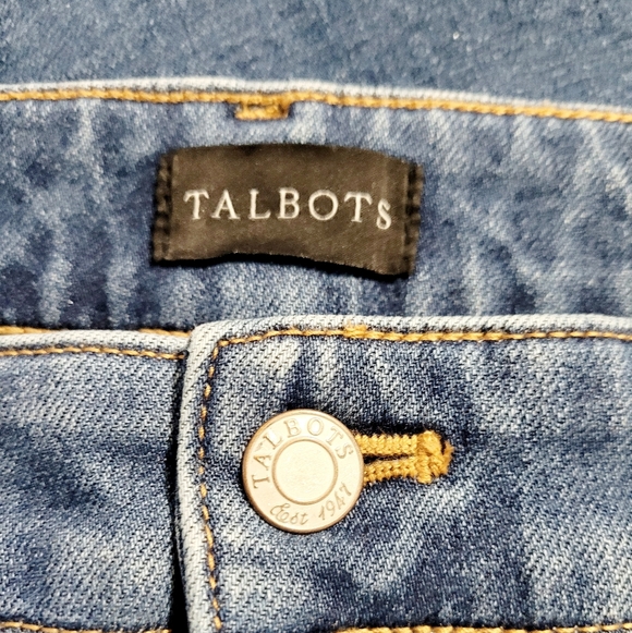 Talbots Everyday Relaxed Jeans Women’s Size 14 Blue Stretch Denim Cuffed Hem - Picture 11 of 13